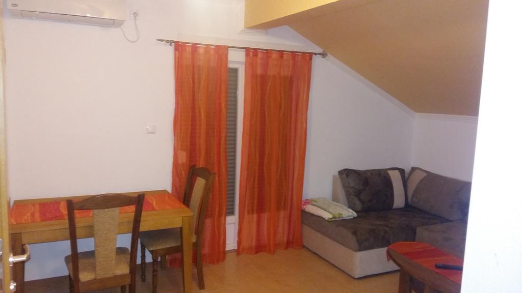 Apartments Ema Ivanica Exteriér fotografie