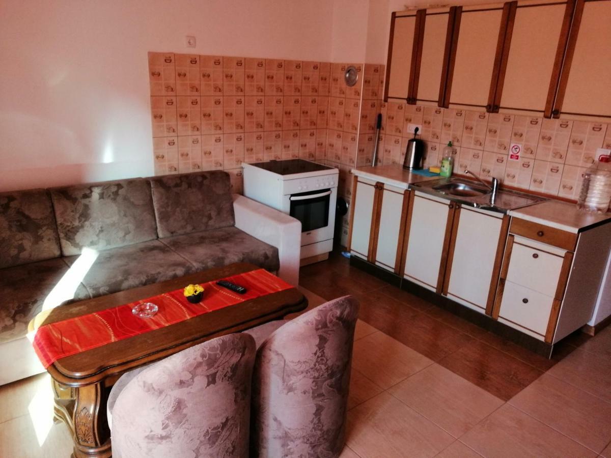 Apartments Ema Ivanica Exteriér fotografie