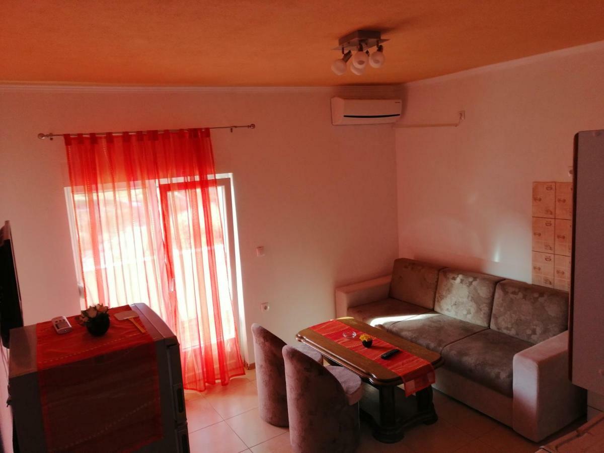 Apartments Ema Ivanica Exteriér fotografie